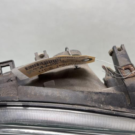 Optique avant principal droit (feux)(phare) VOLKSWAGEN GOLF 4