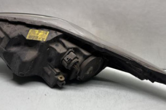 Optique avant principal droit (feux)(phare) FORD FIESTA 6