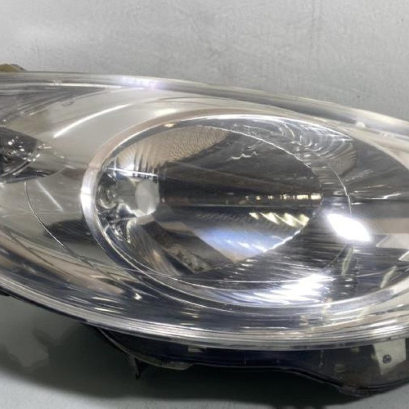 Optique avant principal droit (feux)(phare) PEUGEOT 1007 Photo n°1