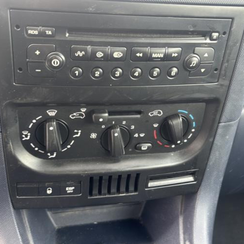 Optique avant principal droit (feux)(phare) PEUGEOT 1007 Photo n°15