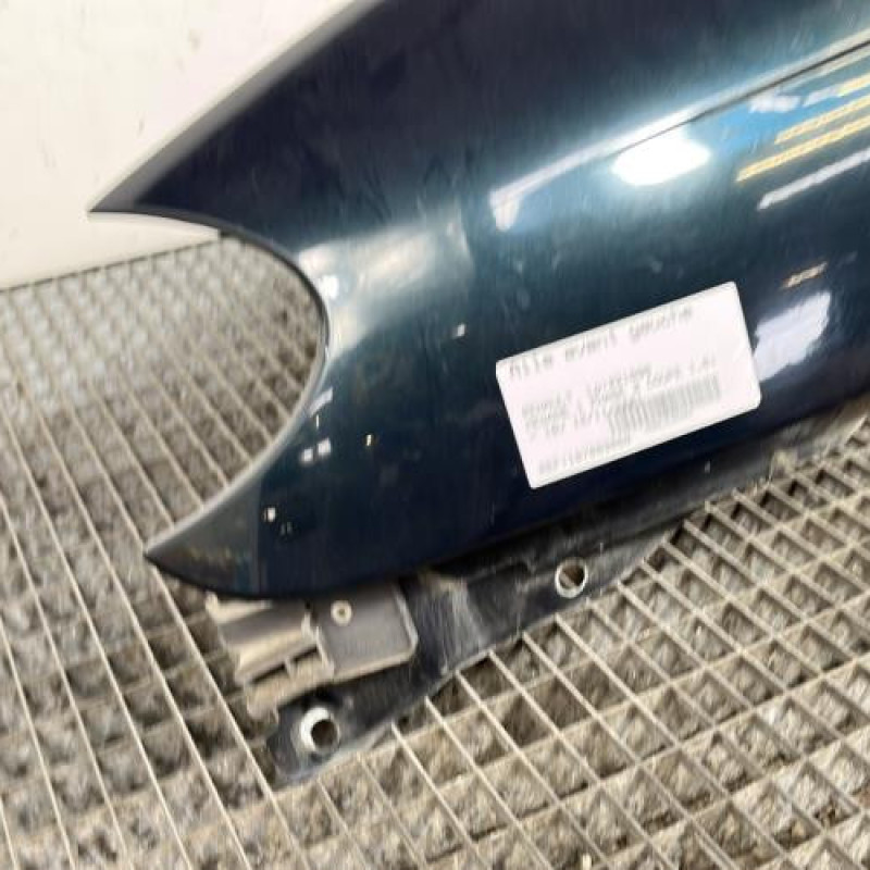 Aile avant gauche RENAULT MEGANE 1 Photo n°4