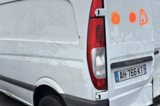 Aile avant droit MERCEDES VITO 639