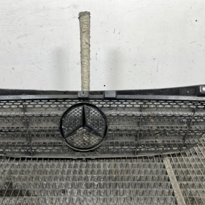 Calandre MERCEDES VITO 639 Photo n°4