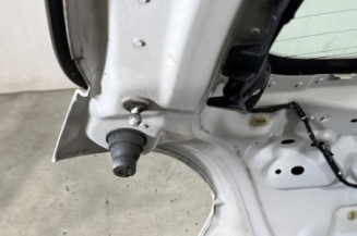 Malle/Hayon arriere PEUGEOT 208 1