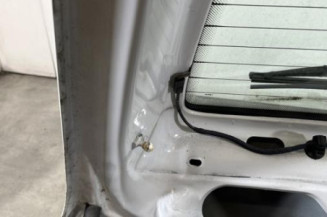 Malle/Hayon arriere CITROEN SAXO