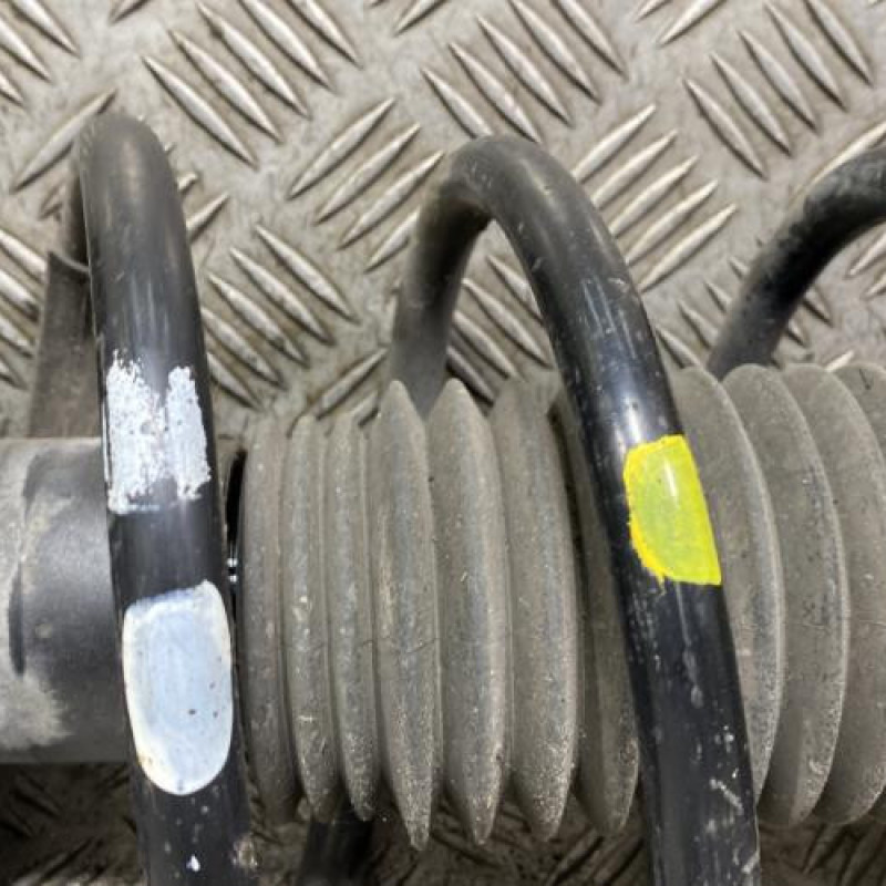 Amortisseur avant droit KIA CEE-D 2 Photo n°2