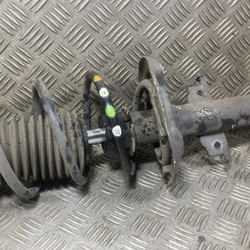 Amortisseur avant gauche RENAULT MEGANE 4 Photo n°1