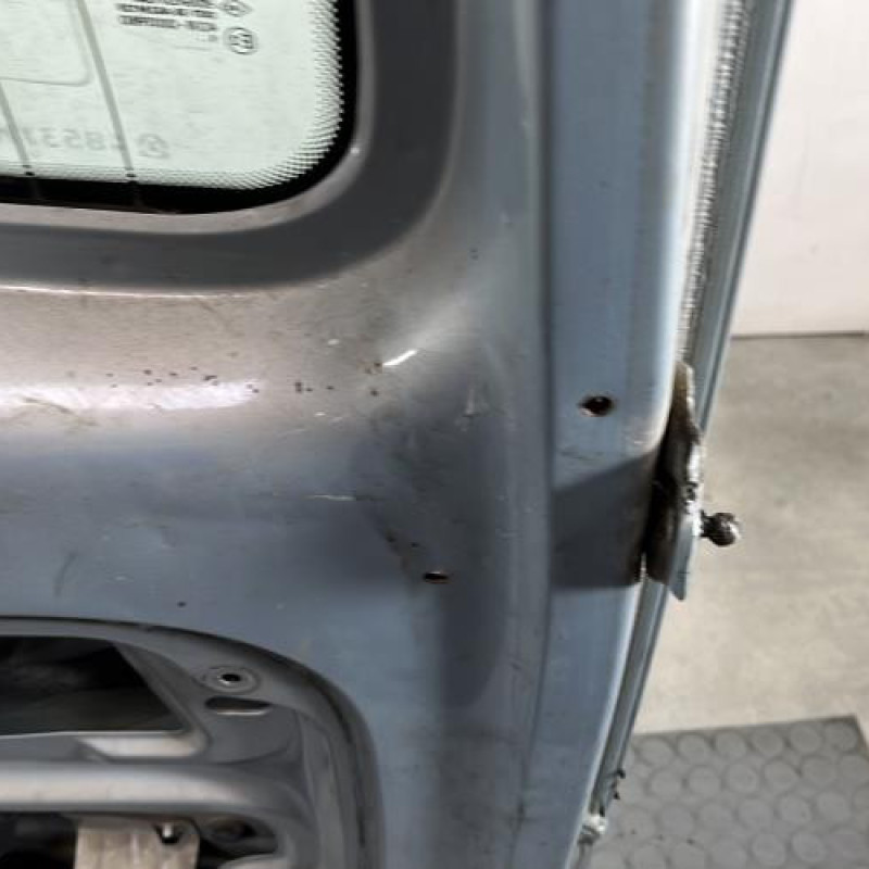 Malle/Hayon arriere RENAULT KANGOO 1 Photo n°9
