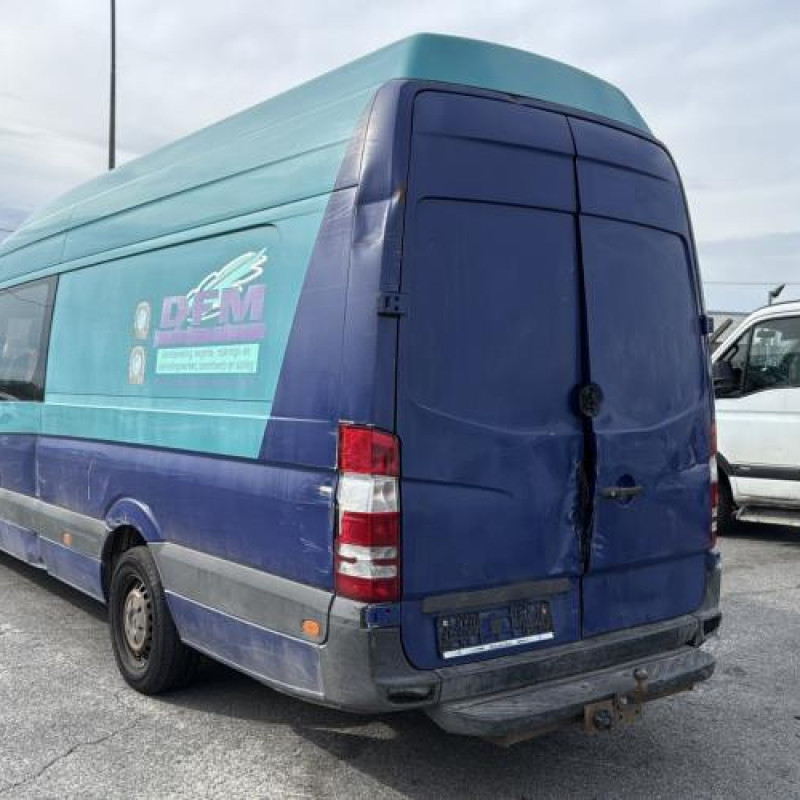 Porte avant droit MERCEDES SPRINTER 3 Photo n°12