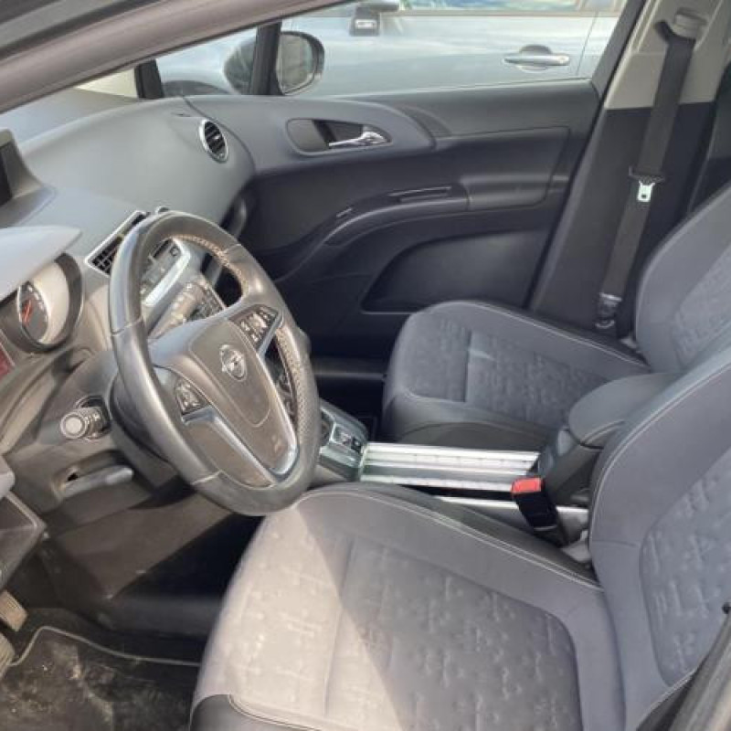 Demarreur OPEL MERIVA B Photo n°8