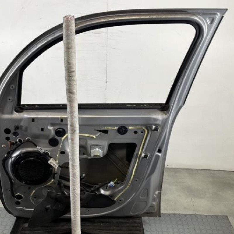 Porte avant droit CITROEN C3 PICASSO Photo n°6