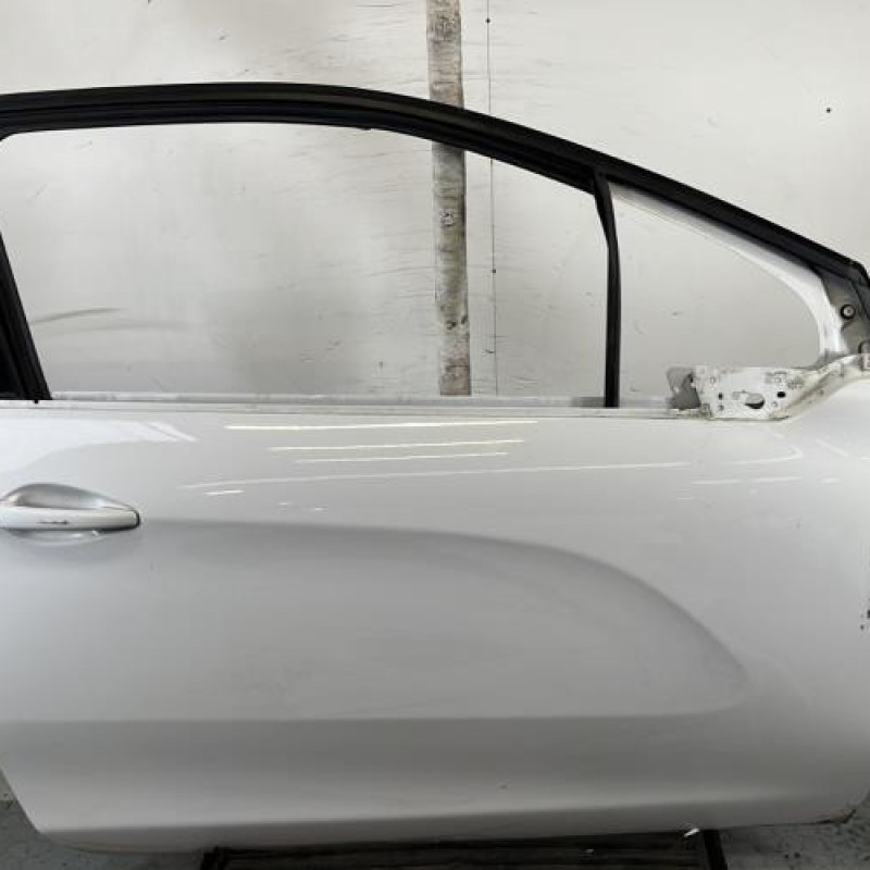 Porte avant droit PEUGEOT 208 1 Photo n°1