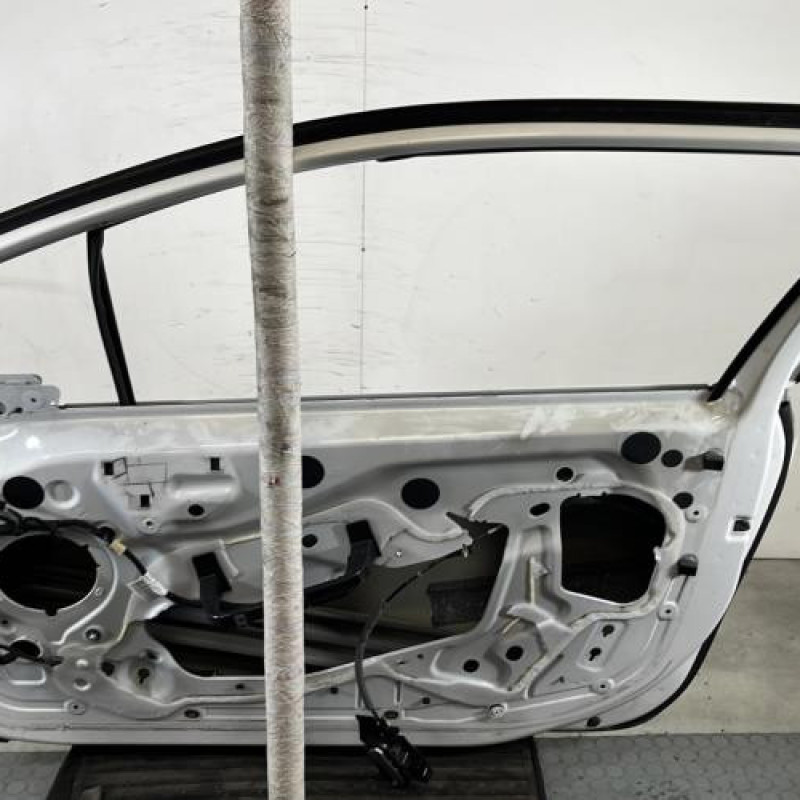 Porte avant droit PEUGEOT 208 1 Photo n°6