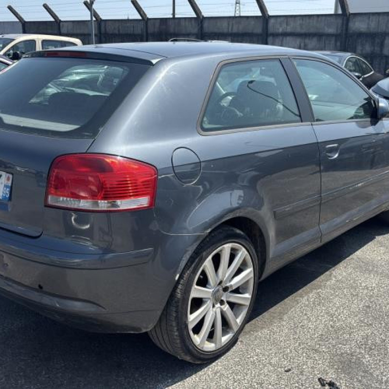 Renfort pare choc arriere (traverse) AUDI A3 2 Photo n°10