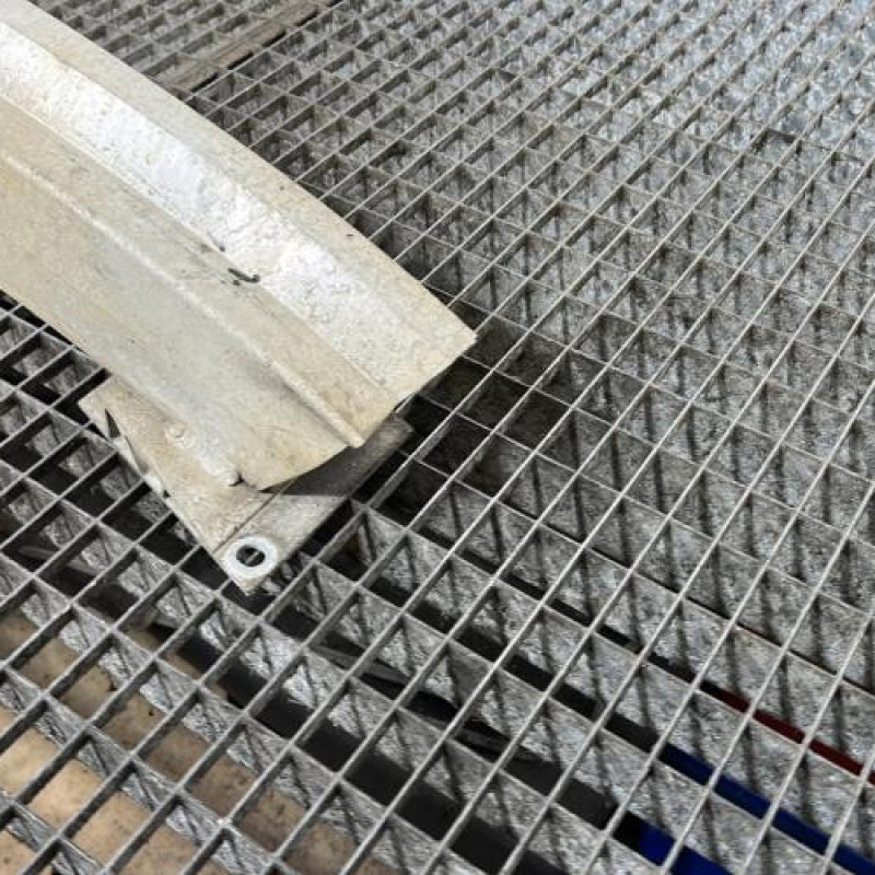 Renfort pare choc arriere (traverse) AUDI A3 2 Photo n°4