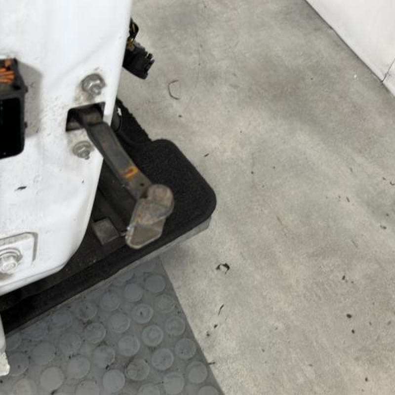 Porte avant droit OPEL CORSA D Photo n°5