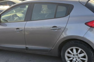 Renfort pare choc avant (traverse) RENAULT MEGANE 3