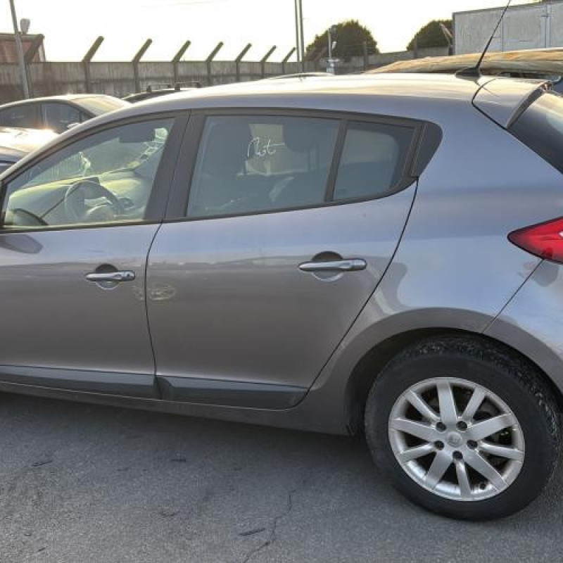 Renfort pare choc avant (traverse) RENAULT MEGANE 3 Photo n°12