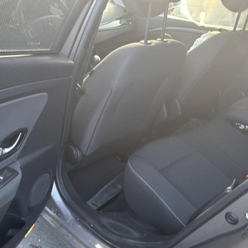 Renfort pare choc avant (traverse) RENAULT MEGANE 3 Photo n°15