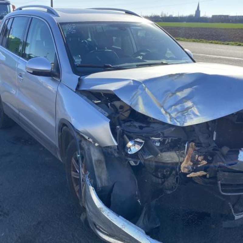 Actionneur verrou trappe d'essence VOLKSWAGEN TIGUAN 1 Photo n°5