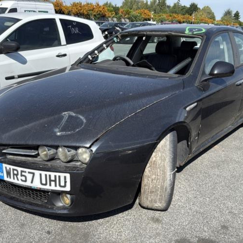Feu arriere principal gauche (feux) ALFA ROMEO 159 Photo n°4