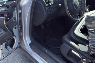 Optique avant principal gauche (feux)(phare) AUDI A4 2