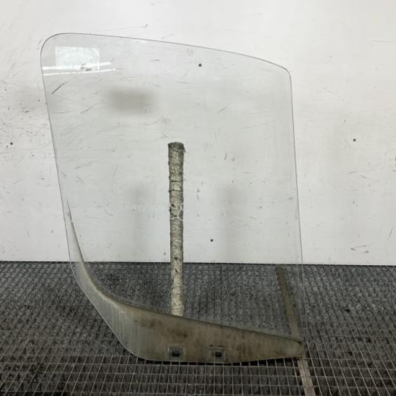 Vitre avant gauche MERCEDES SPRINTER 3 Photo n°4