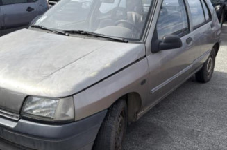 Vitre avant gauche RENAULT CLIO 1