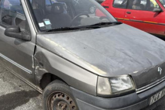 Vitre avant gauche RENAULT CLIO 1