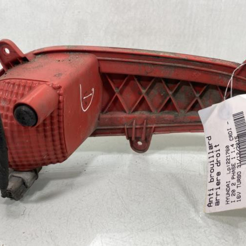 Anti brouillard arriere droit HYUNDAI I 20 2 Photo n°2