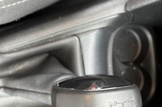 PEUGEOT 208 1 PHASE 2 1.2 VTI - 12V