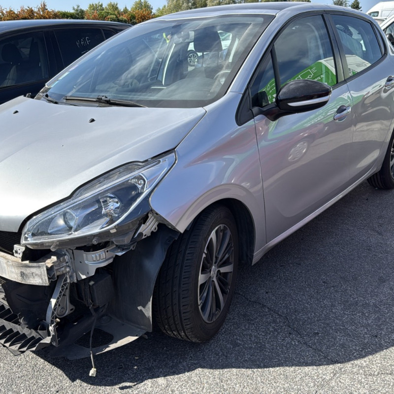 PEUGEOT 208 1 PHASE 2 1.2 VTI - 12V Photo n°11