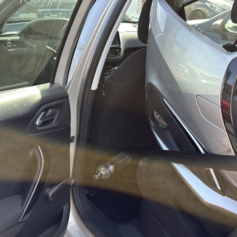 PEUGEOT 208 1 PHASE 2 1.2 VTI - 12V Photo n°24