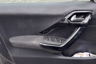 PEUGEOT 208 1 PHASE 2 1.2 PURETECH - 12V TURBO