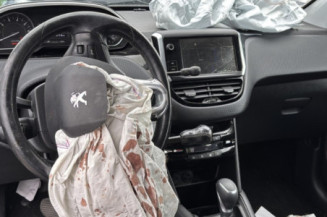 PEUGEOT 208 1 PHASE 2 1.2 PURETECH - 12V TURBO