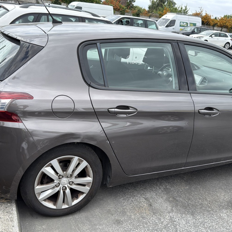 PEUGEOT 308 2 PHASE 1 1.6 HDI - 8V TURBO Photo n°7