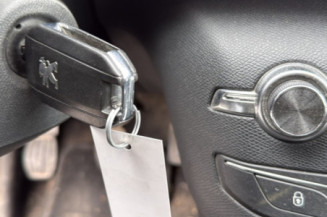 PEUGEOT 308 2 PHASE 1 1.6 HDI - 8V TURBO