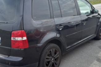 Boitier filtre a air VOLKSWAGEN TOURAN 1