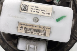 Pompe à carburant RENAULT CLIO 5