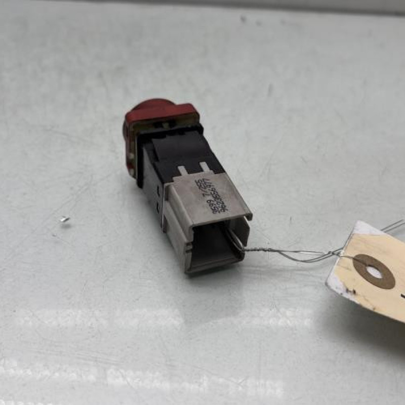 Bouton de warning CITROEN XSARA Photo n°2