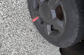 Serrure avant droit VOLKSWAGEN GOLF 4