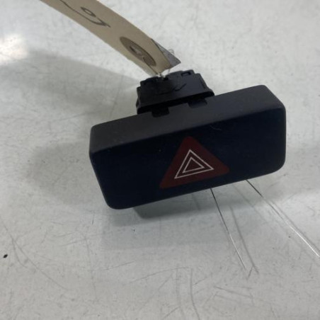 Bouton de warning SUZUKI ALTO 3