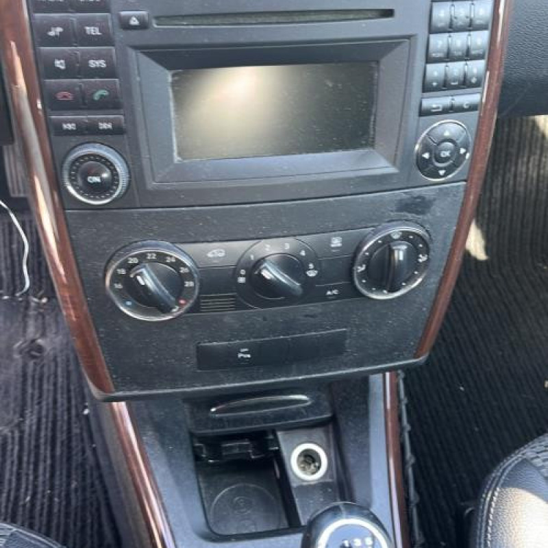 Bouton de coffre MERCEDES CLASSE A 169 Photo n°5