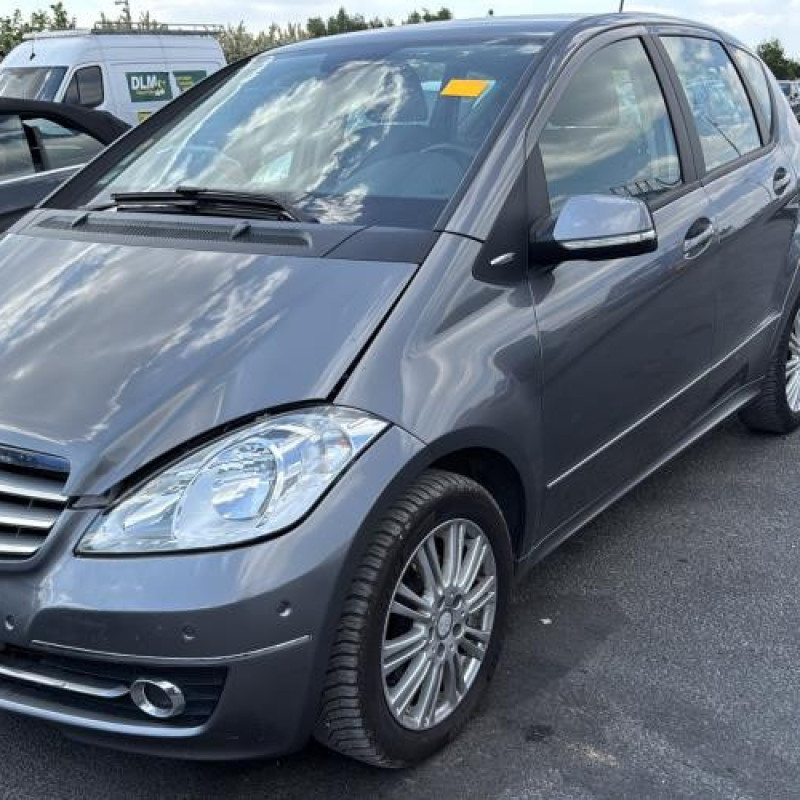 Bouton de coffre MERCEDES CLASSE A 169 Photo n°7