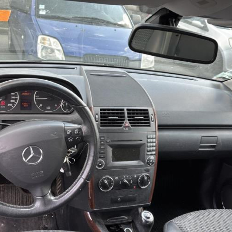 Bouton de coffre MERCEDES CLASSE A 169 Photo n°18