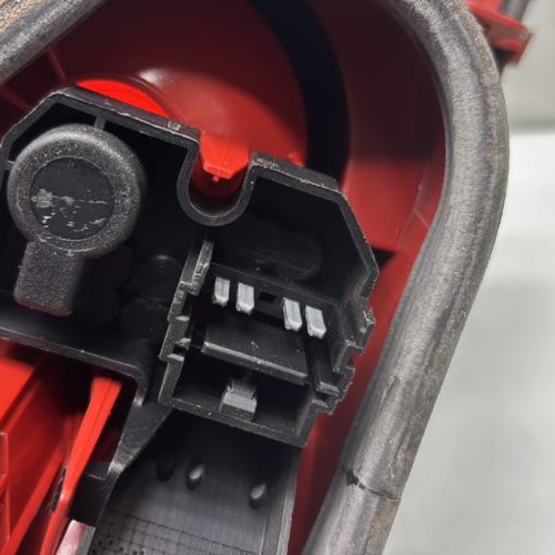 Feu arriere secondaire droit (feux) RENAULT VEL SATIS Photo n°3