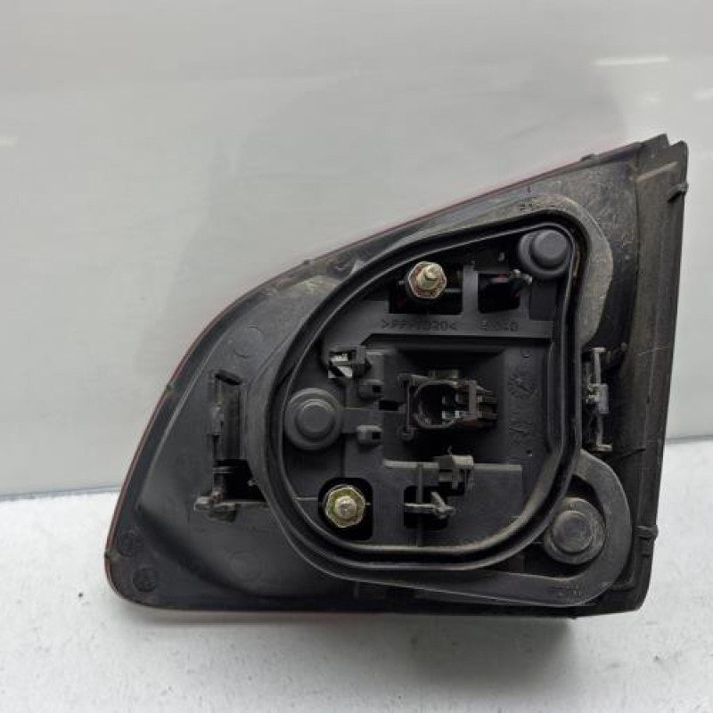 Feu arriere secondaire gauche (feux) PEUGEOT 406 Photo n°2