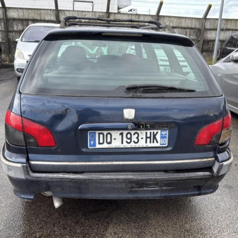 Feu arriere secondaire gauche (feux) PEUGEOT 406 Photo n°9
