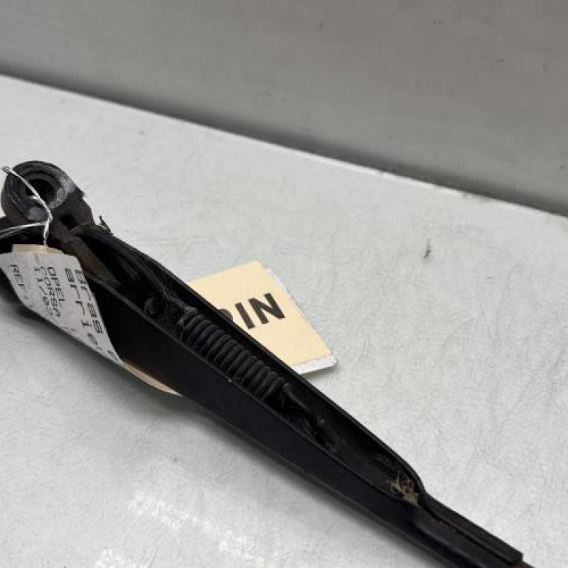 Bras essuie glace arriere OPEL CORSA B Photo n°3