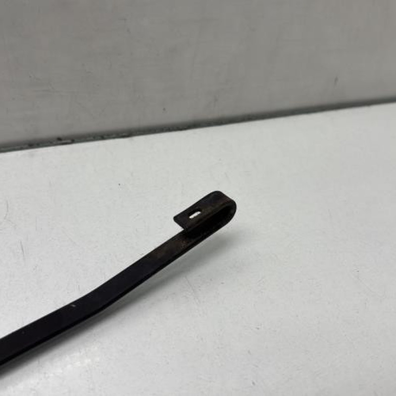 Bras essuie glace arriere OPEL CORSA B Photo n°4